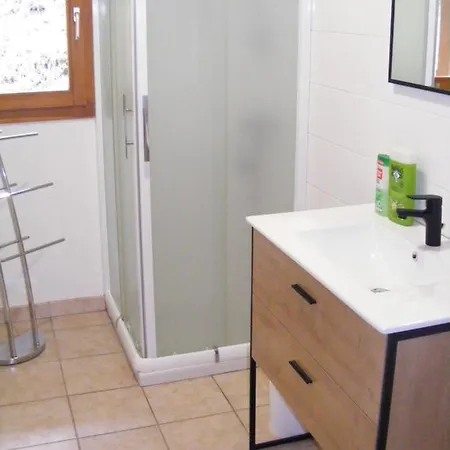 Holiday home Le Saint-Nabord